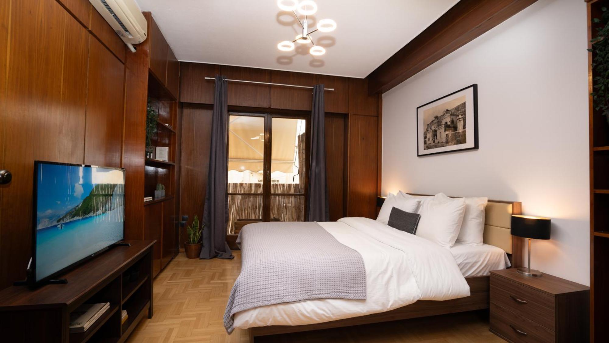 Quiet City Center Apt On A Pedestrian Street Atenas Exterior foto